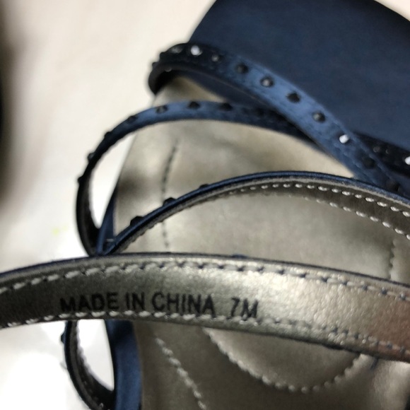 Bandolino shoes! - Picture 5 of 5